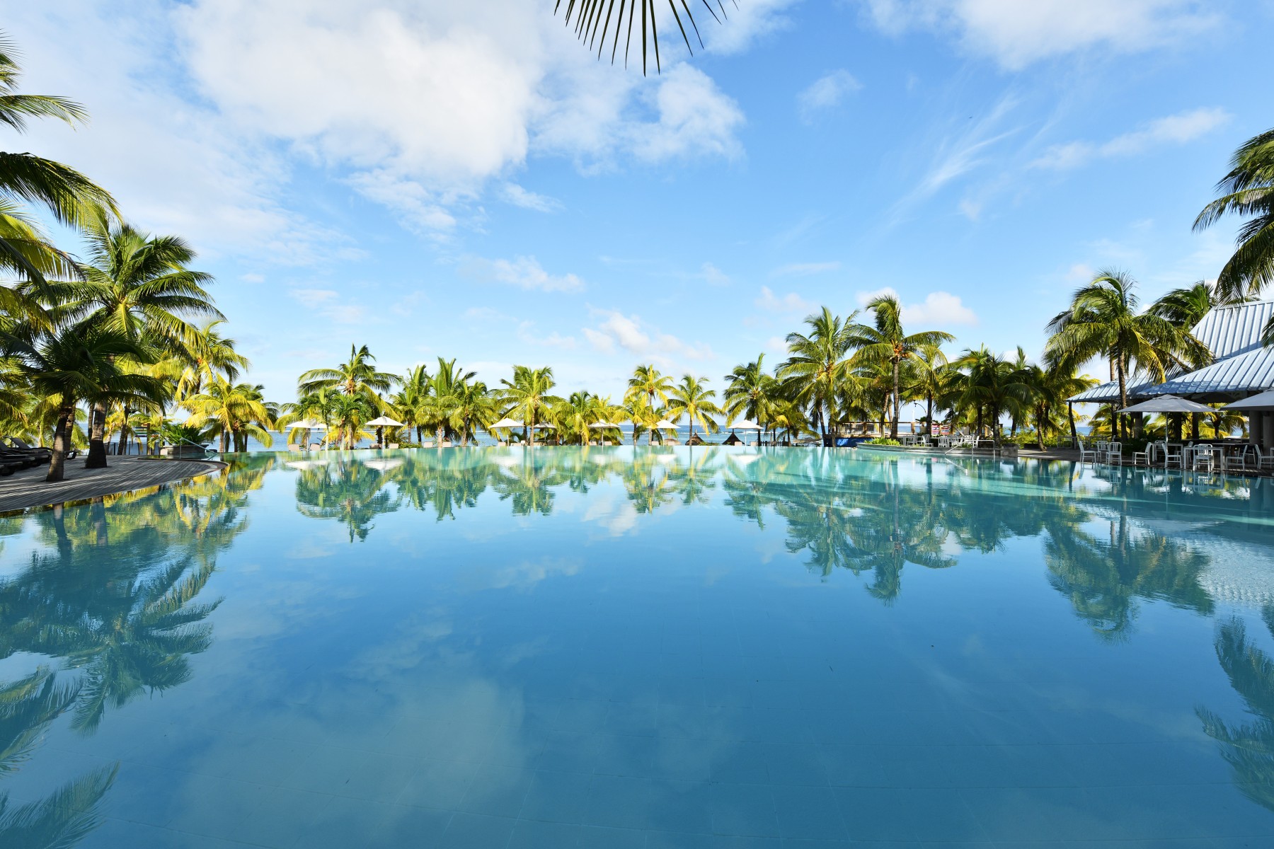 Victoria Beachcomber Resort & Spa